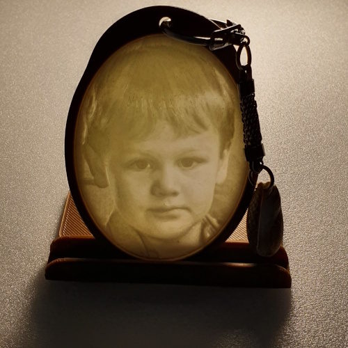 Литофан брелок с портретом мальчика