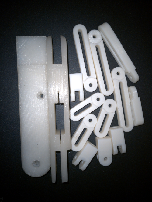 Шпатель с регулируемым радиусом для отделки скругленных поверхностей